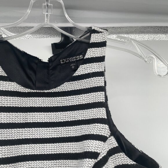 Express Womens Textured Striped Crop Top Sleeveless Black/Whiter Size XS Zip - Picture 4 of 8